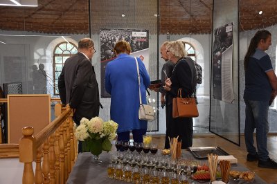 Bezsenne głowy, co dżwigają korony - otwarcie wystawy